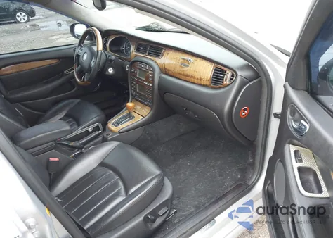 2004 Jaguar X-Type 3.0 из США, поврежденный, VIN SAJEA51C84WD94511